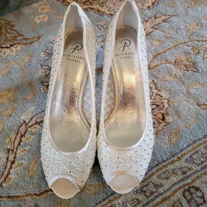 Adrianna Pappel nude and gold peep toe pump